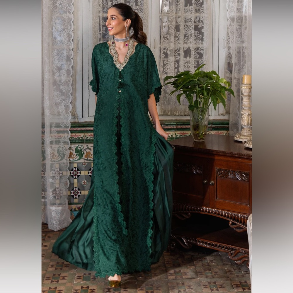 Zainab Zulfiqar Green Kaftan Set